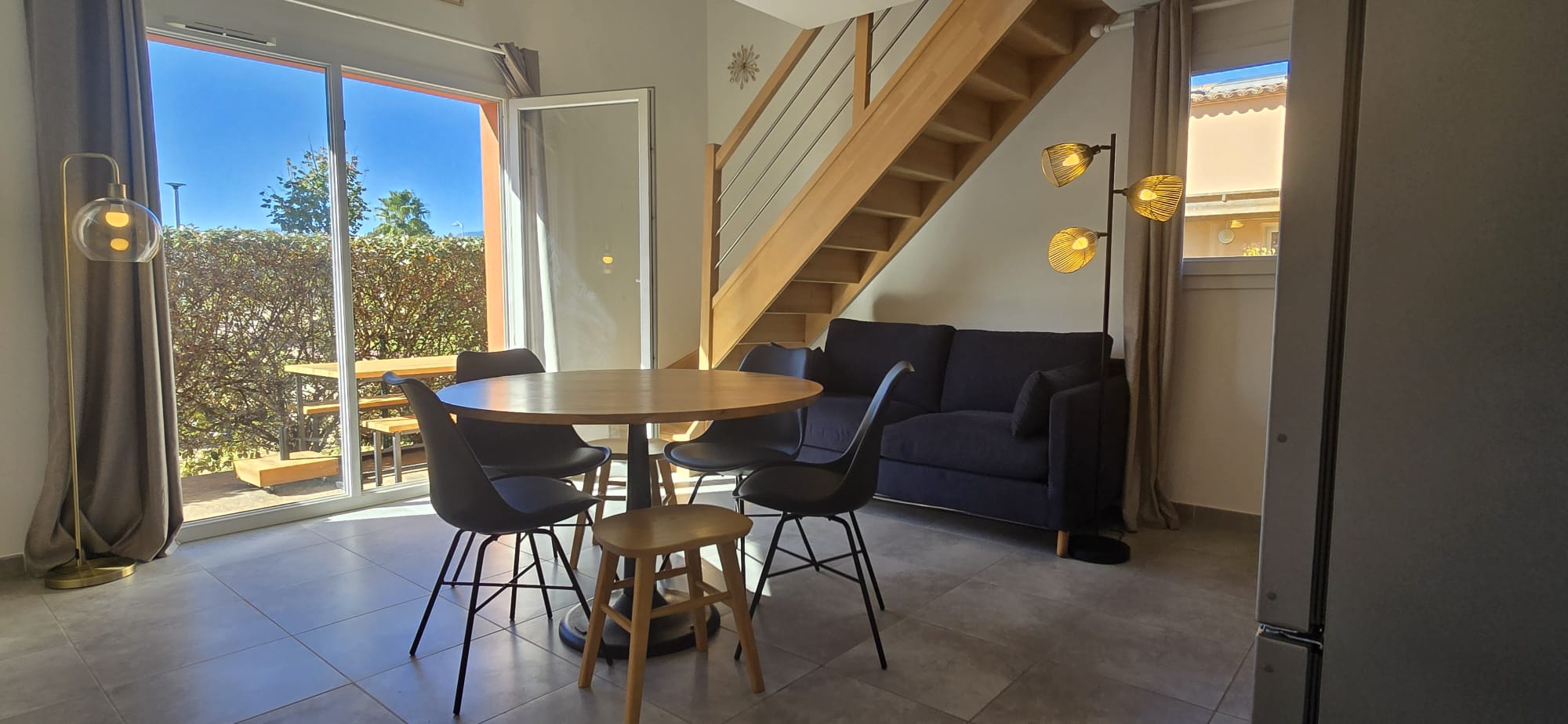 Séjour vue terrasse